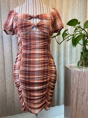 Madden NYC Elegant Plaid Ruched Midi Dress S-Small
